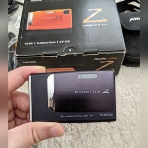 Fujifilm FinePix Z10fd digital camera